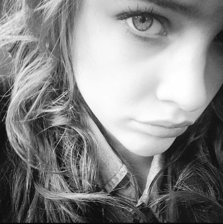 AlissonQueenK's tweet image. Me aburro chicos, quien quiere rol? :(