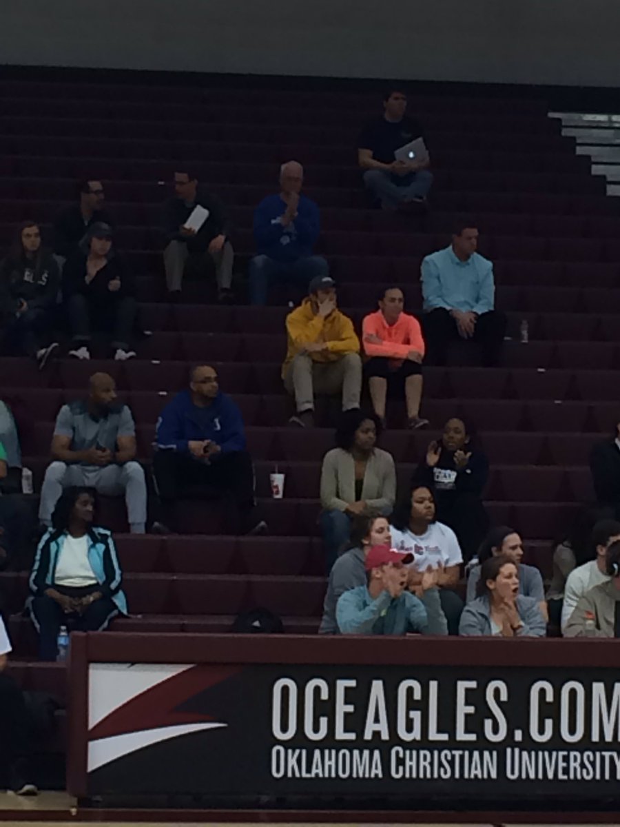 _mitchAllen_'s tweet image. @lancelittlewood  showing up at the end of the game #truefan