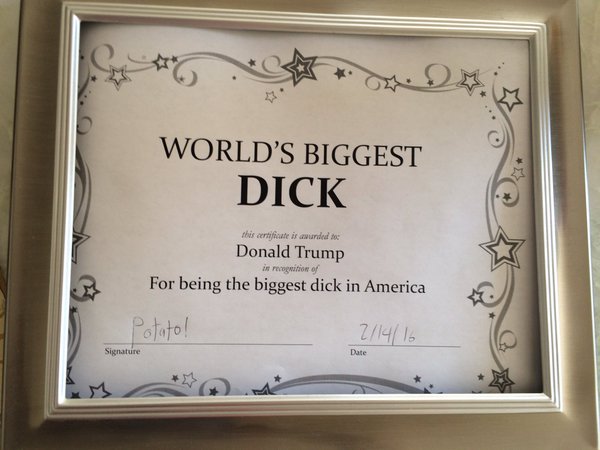 RLPotatoMadness's tweet photo. Mail a potato, send glitter, and send the biggest (D)ick award #prank CHEAP #freeshipping https://t.co/CzNnM8Ql4s https://t.co/67Xpw93nf6