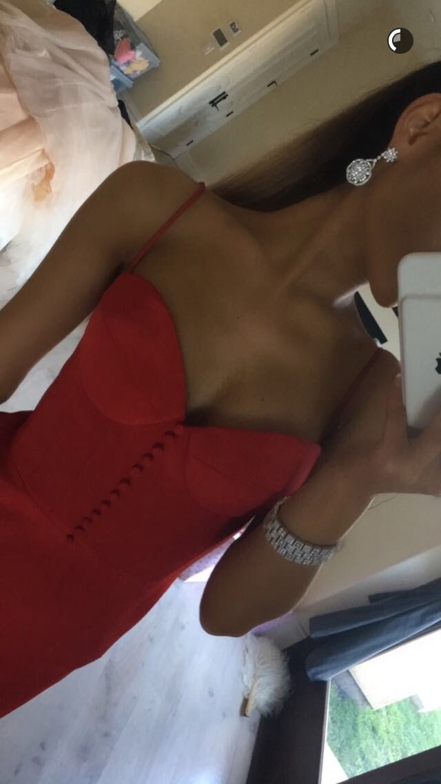 insanelyariana's tweet photo. SLAY BABY @ArianaGrande https://t.co/EenMlKqViD