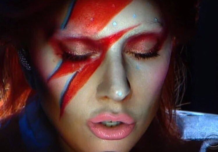 MattCummings_'s tweet photo. @ladygaga your performance was flawless #GRAMMYs #LadyGaga #BowieTribute #queengaga https://t.co/eilDuHLY8V