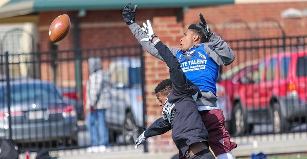 therealchudson's tweet image. got to make it some way.... #2016adidasshowcase #lockdowndb