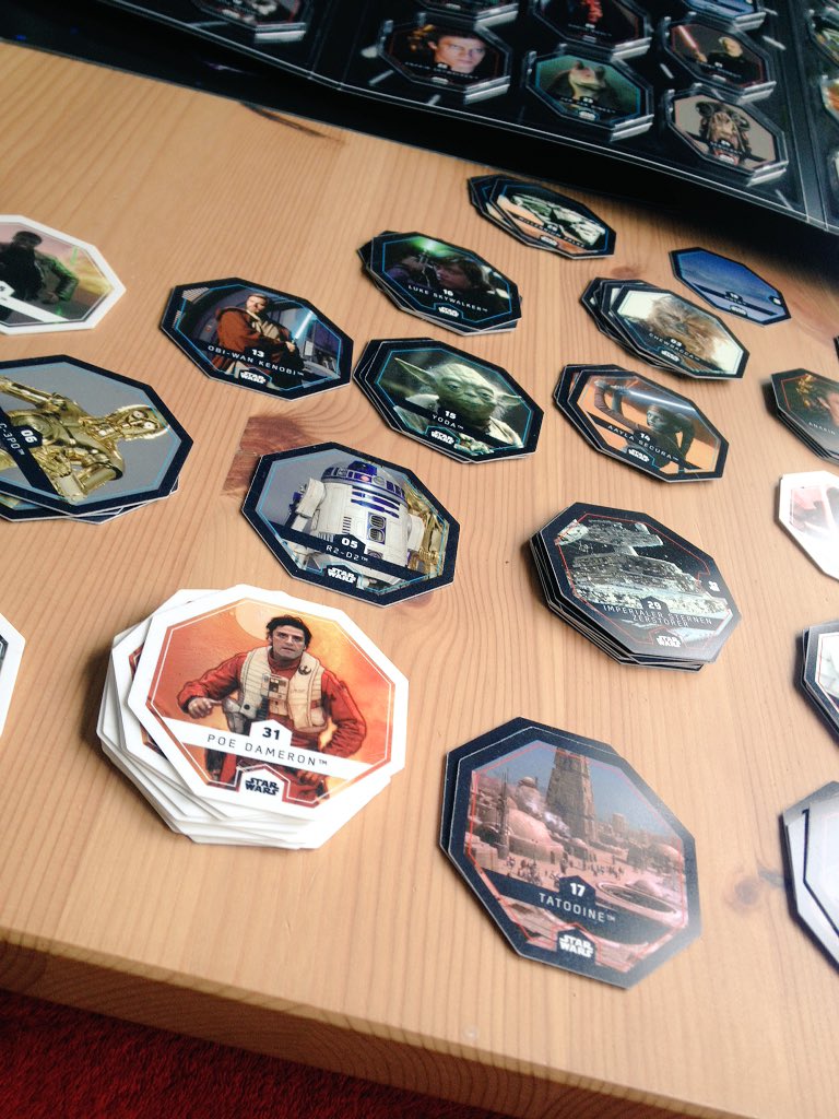 atoriCrash's tweet photo. "Ich hab ein Poe!!"
*viele Tütchen später*
"Ich hab acht Poes...."
#StarWars #CosmicShells #achmist https://t.co/9VLdu1LoPZ