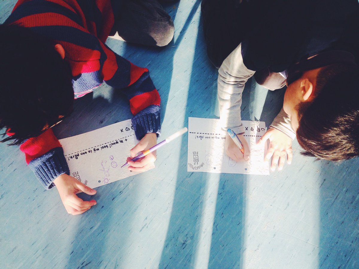 Hirngespinst_'s tweet photo. #theater #try #out with #children // #change the #world through #childrenseyes // #seeding #paper #worldaction #plan https://t.co/i3sgckGGSc
