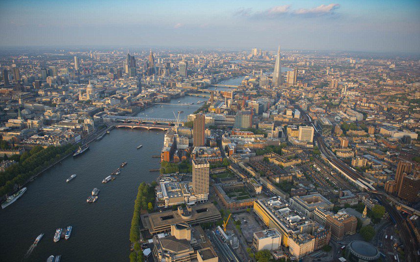 Telegraph's tweet photo. Generation Rent: London to become a city of renters by 2025 https://t.co/F5kqjIoeWU https://t.co/W4azQYmYbx