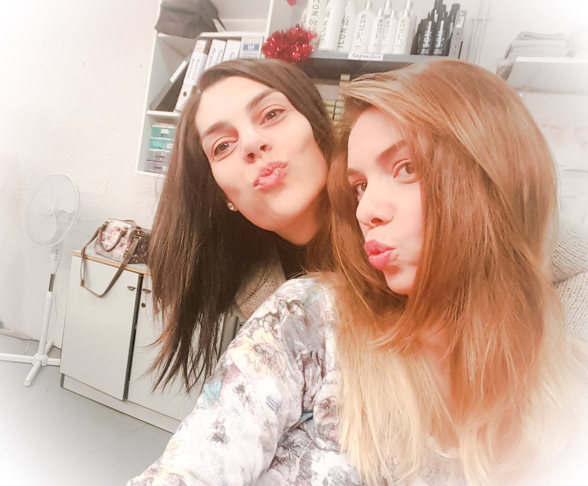 MMariamera's tweet photo. Bos díass!!! Aquí estamos case listos para entrar a rodar!!! @FaroFans @OFaroOficial @MeraFans @Trixiecelta  #ofaro https://t.co/B3Pb1PUZBE