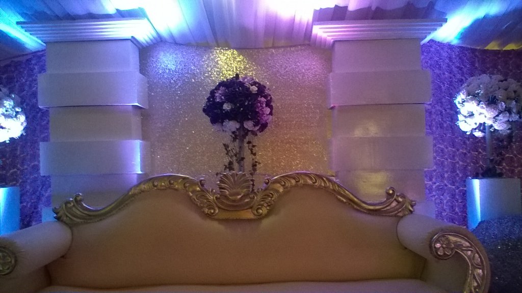 havilah_events's tweet photo. #stage for our couple https://t.co/ExcX1X9srG 08170117030 https://t.co/NnGnniIlt5
