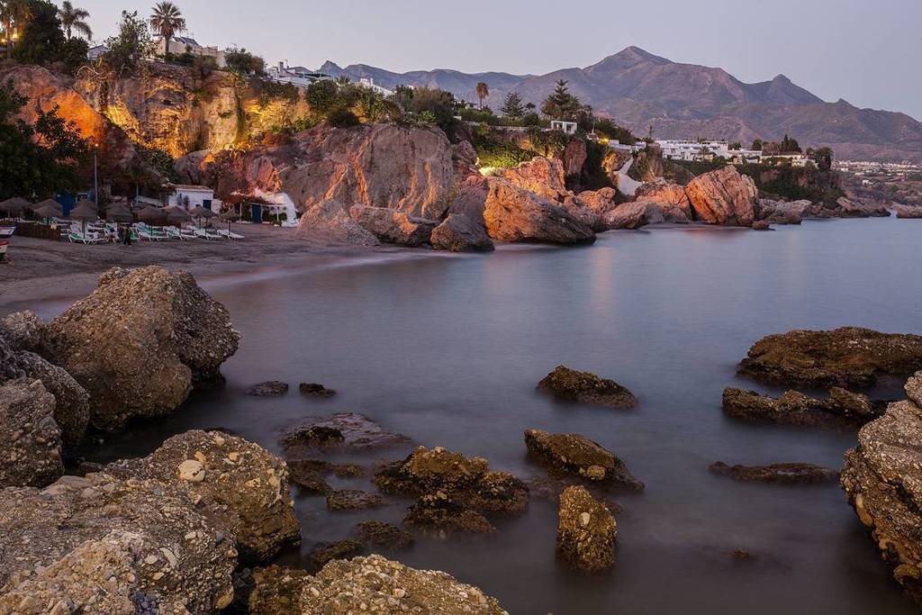 Kainefoto's tweet photo. A summer twilight in Nerja, Spain.

#nerja #andalucia #spain #beach #playa #malaga  #seavi… https://t.co/6aBl0qj5uY https://t.co/5YHezHLUXM