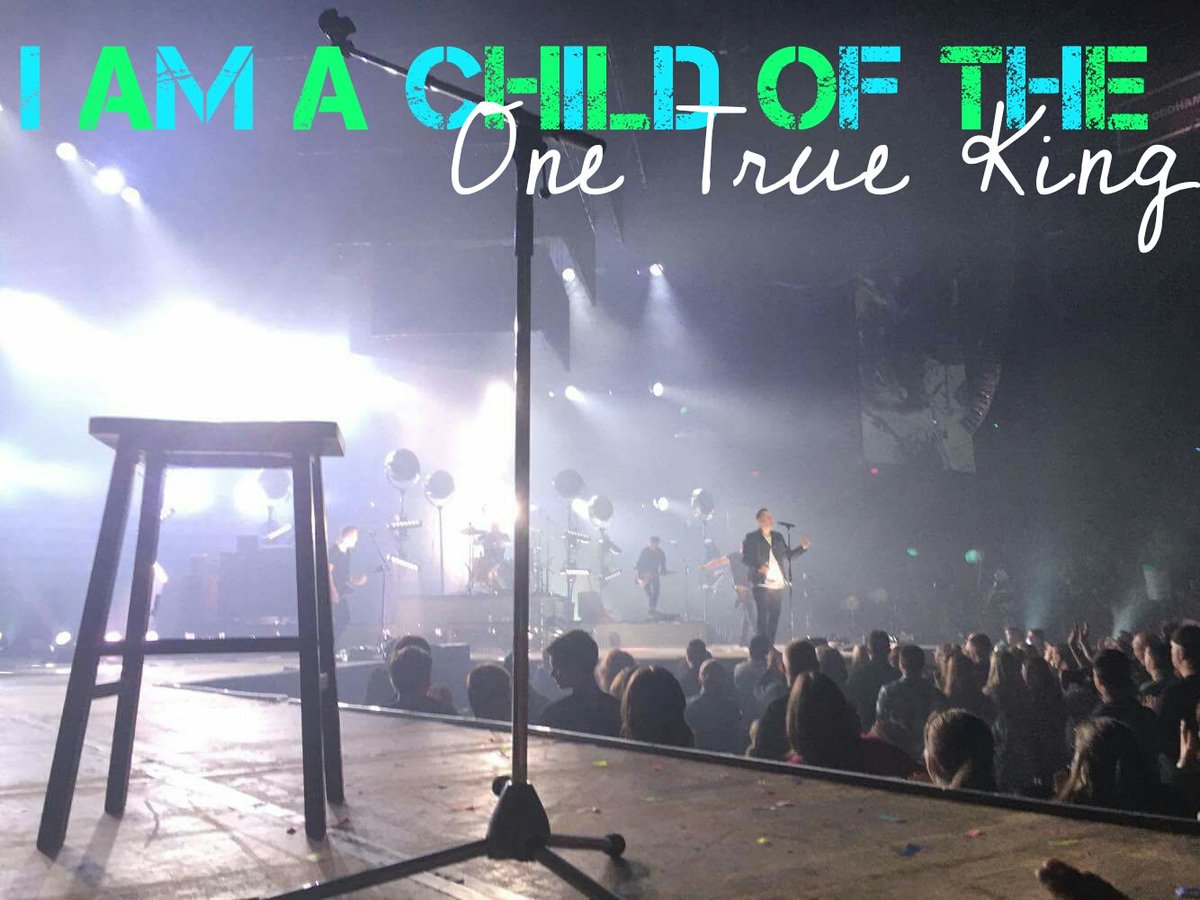 Undrtheseashls's tweet photo. @matthew_west #GraceWins #HelloMyNameIs #WinterJam2016 https://t.co/aq0xIGbG7V