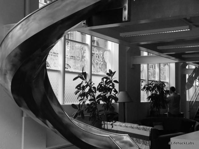 lifehackHQ's tweet image. #LifehackLabs - Connection, Courage &amp;amp; Content – this is why we do what we do buff.ly/1oq9pkY