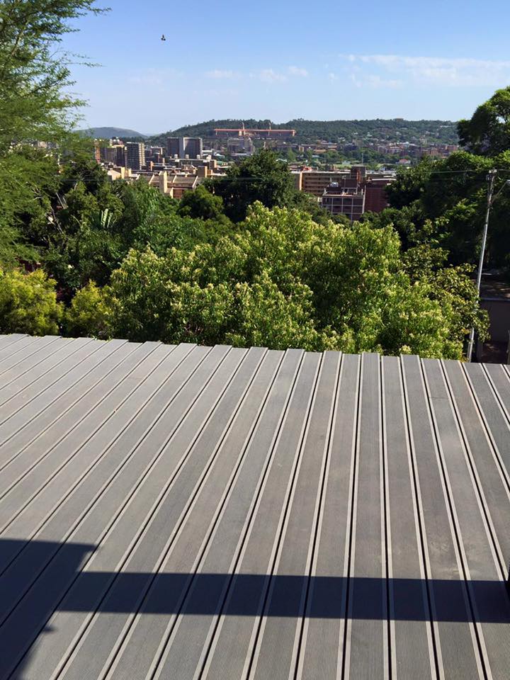 EvaLastGlobal's tweet photo. This #woodplasticcomposite #deck just calls for a sundowner right? https://t.co/BJmxClegvG #evatech https://t.co/QVWkgXyW5v