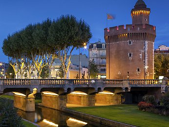 DCHALOYARD's tweet photo. Rejoignez la nouvelle agence @AdeccoMedical à #perpignan                     
Contactez nous au 04 68 59 60 50 https://t.co/7W7ftZos3Z