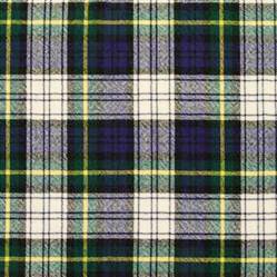 pretty_blue82's tweet photo. @adrielopez @ScottishNiall 💙 from Scotland.Heres The Dress Gordon Tartan. Its the tartan Niall &amp; I wore @ my wedding https://t.co/g5tdmALVEP