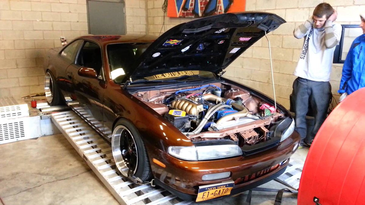 RealStance tweet picture
