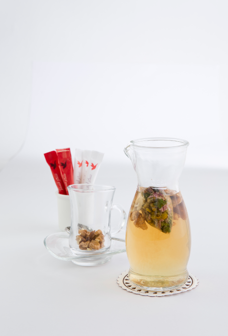 AhwakCafe's tweet photo. A healthy mix of #tea and #walnuts is ideal during this season to keep you energized and warm! #Ahwak https://t.co/EJZ4hOQnGs