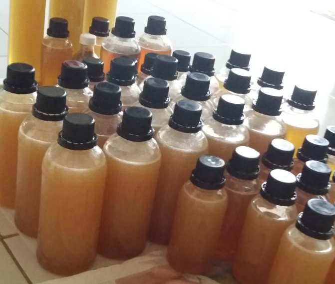 MaritzaHenanto's tweet photo. Stok Madu Murni kami 😊 tersedia dlm 2 uk. 250ml &amp; 500ml. Yuk lgsg cus diserbuuu...@promotegratis #jualanMaduMurni https://t.co/A3uGJfqaE4