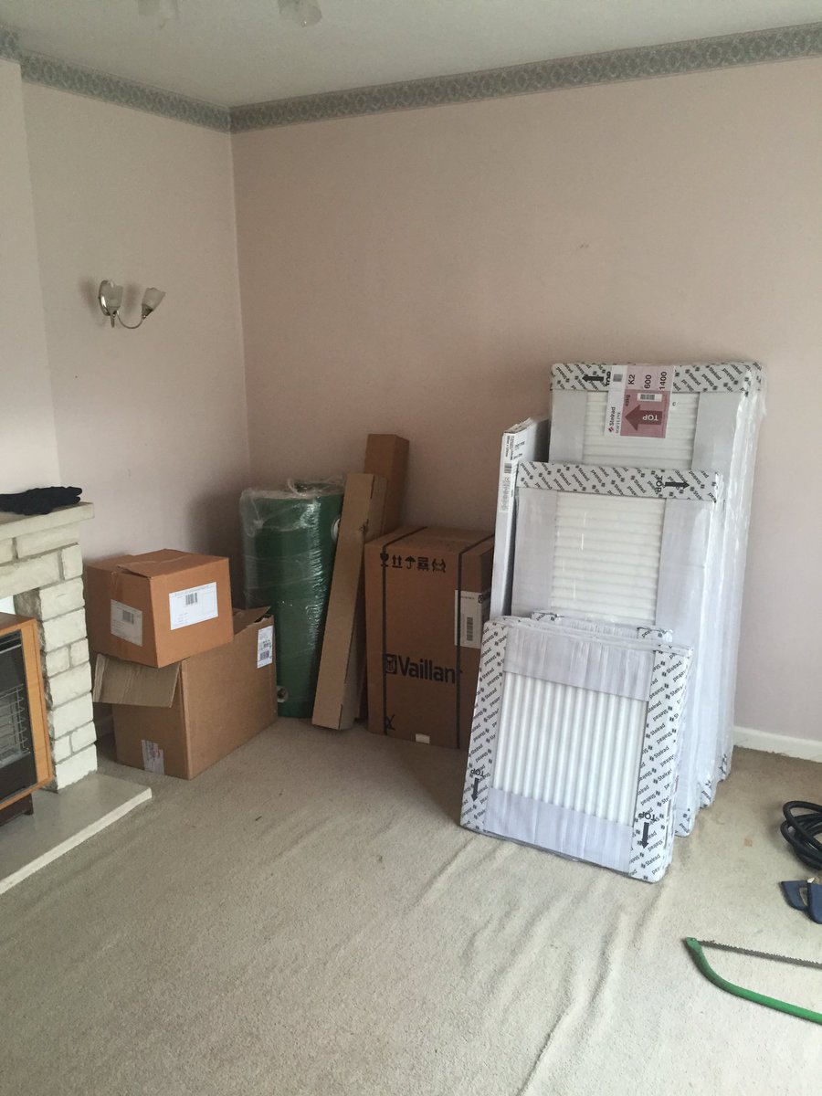 Titanheat's tweet photo. It's gonna be a busy rest of the week! @vaillantuk @Stelrad @GledhillGroup @WiloUK @magnaclean #onlythebestkit https://t.co/VHStPZK8Wr