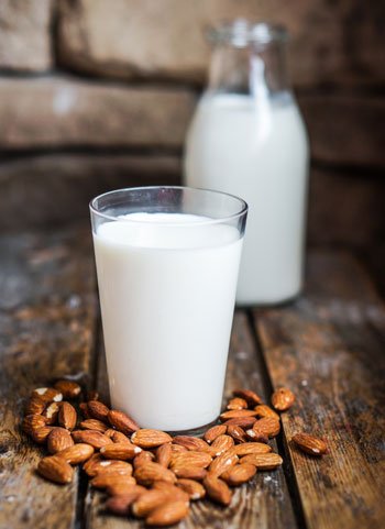 fidgetyfred's tweet photo. #AlmondMilk is a healthy alternative to cow's #milk &amp; easy to make - here's how: https://t.co/xiCqS7JNOd #Paleo https://t.co/JNzUWCXj6W