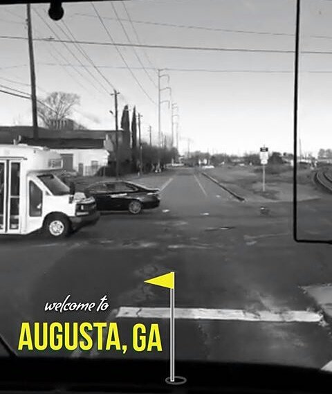 army4seokjin's tweet photo. Welcome To Augusta !! 🎸🎤🎸🎤
#R5 #R5Family #ShowToday #SometimeLastNight
@officialR5 https://t.co/MrVtNxFP4p
