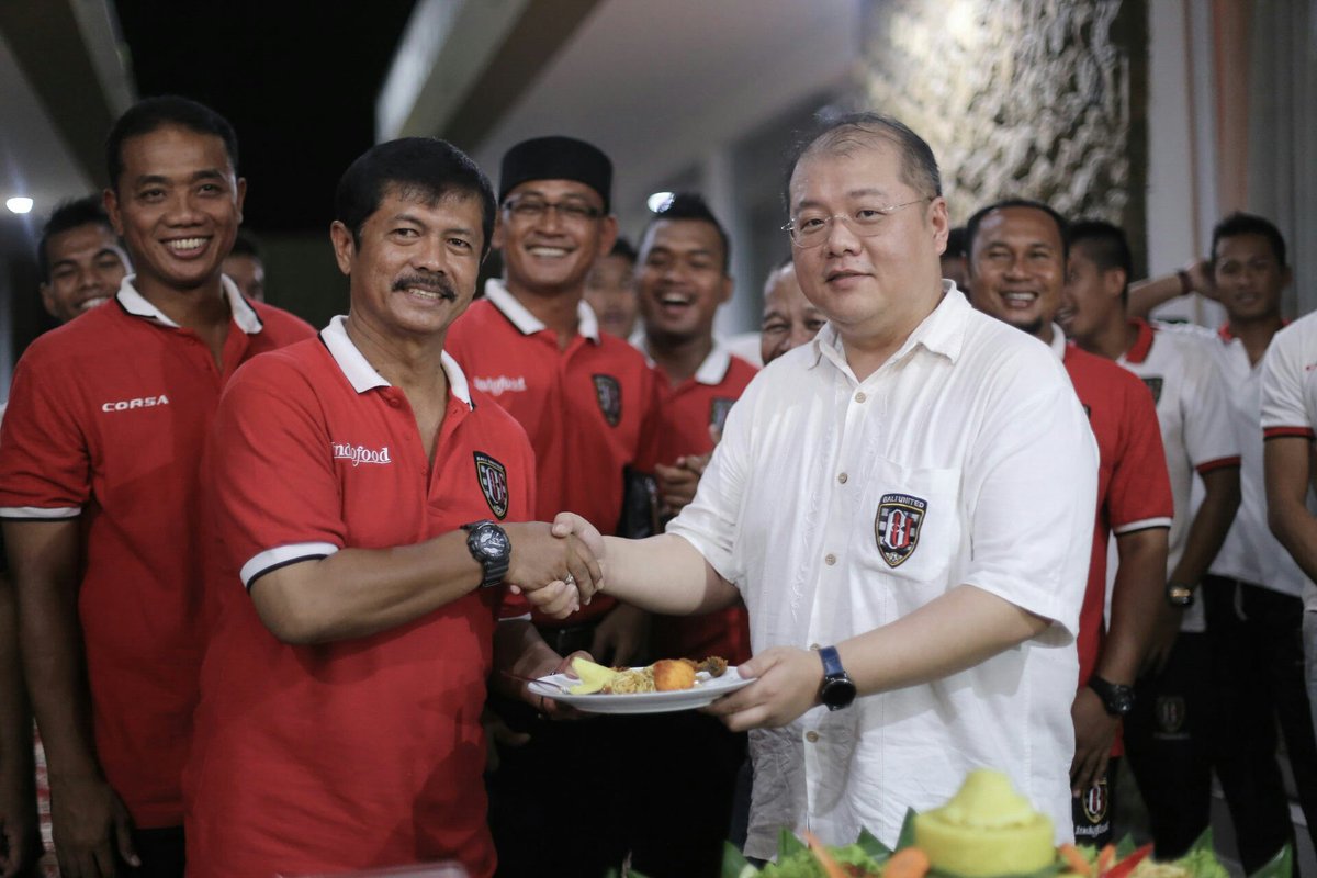 BaliUtd's tweet photo. hari ini Bali United mengadakan syukuran perayaan ulang tahun Bali United yang pertama. https://t.co/Dd4cC3dvp0