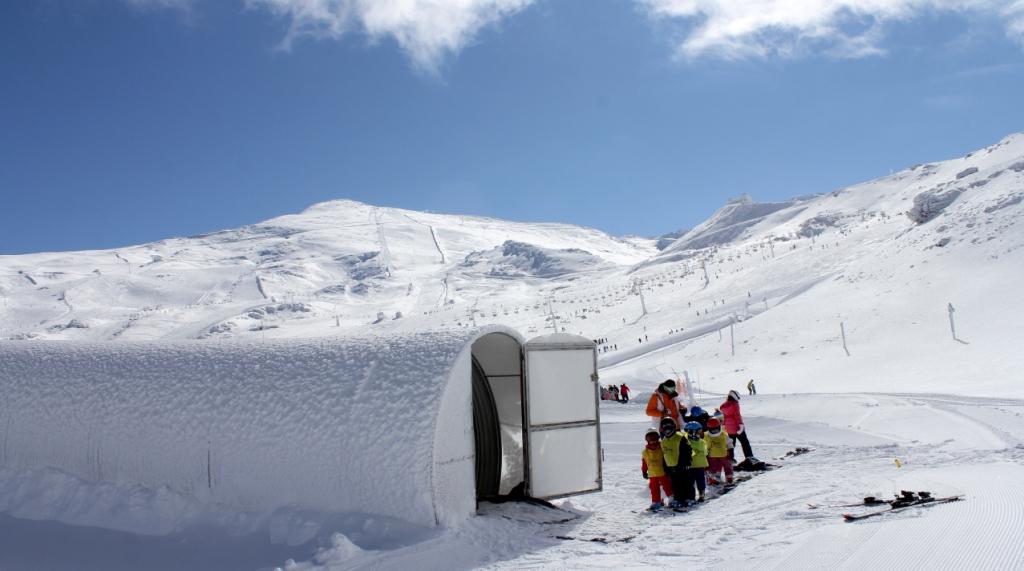 websierranevada's tweet photo. #SierraNevada will open tomorrow 13 new tracks and more than 30 km https://t.co/i6gjVfWgYE https://t.co/q23mX1ZHMT