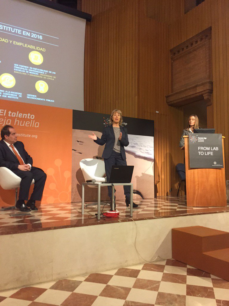 AnaFerrhh's tweet image. Retorno a la sociedad colaborando en la #empleabilidad juvenil, también en 2016 @MontseMoliner1  #FromLabToLife