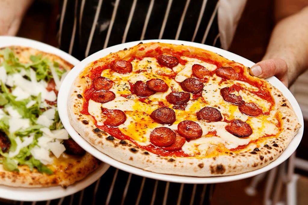 urbano32chester's tweet photo. 241 241 241 ALL PIZZAS. ALL DAY. 🍕🍕🍕🍕 https://t.co/hZWtWPtlRR