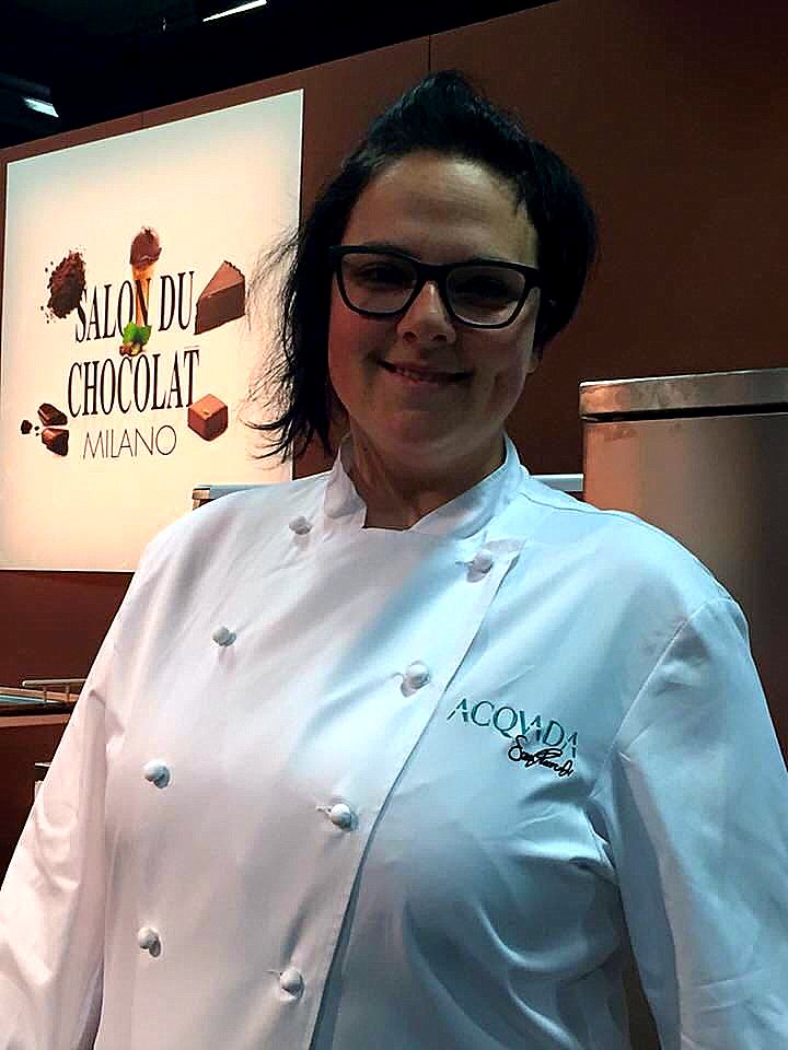 #Chef <a href="/sarapreceruti/">sara</a> con giacca Grand Chef Bragard personalizzata con logo del ristorante Acquada che aprirà a breve