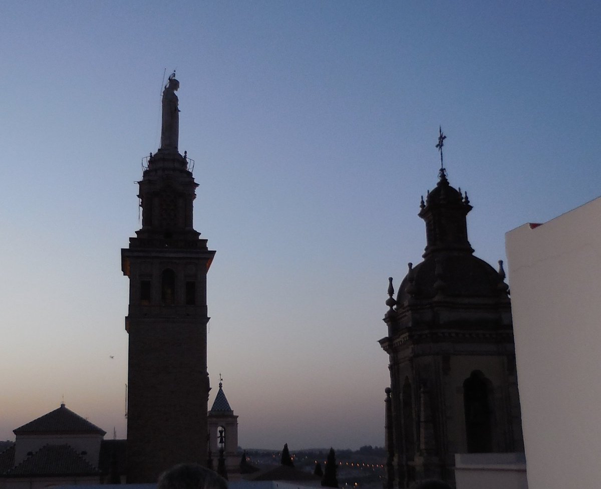 CatolicSevilla's tweet photo. Existen muchos caminos; atrévete a caminar junto a nosotros.
#Sevilla739 #Aznalfarache
https://t.co/YZSpt4Sngy https://t.co/3htCyo0jWK
