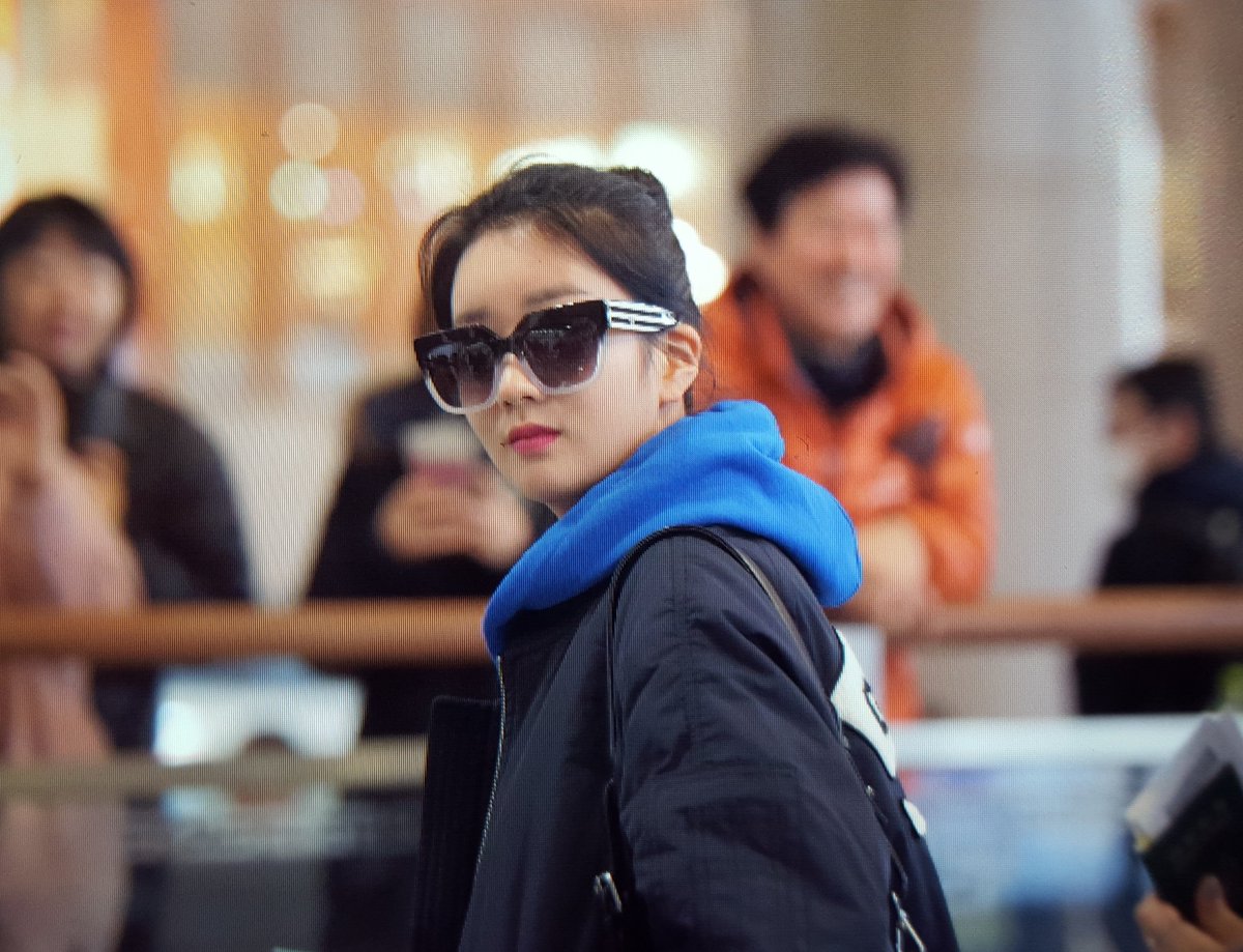 o_0_omg's tweet photo. 160216 김포공항 출국 보미, 잘다녀와! https://t.co/Im5SO4Waro