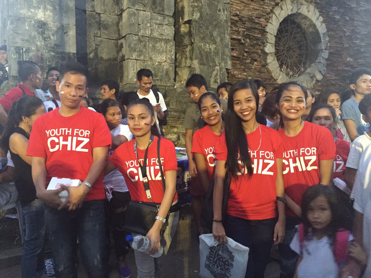 Pagbabago2016's tweet photo. KABATAAN PARA SA PAGBABAGO! #ThisIsChange #ChizIsChange #ChooseChiz #Chiz2016 #YouthForChiz #SayChiz2016 https://t.co/F64T1tgub7