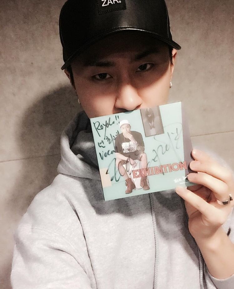 MIB_GER's tweet image. Roydo w @Zick_Jasper's CD! RT@RoydoMusic 이번 저희 콘서트에 스페셜게스트로 참여하시는 Zick Jasper형의 CD를 드디어!! 감사합니당! #ZickJasper #Roydo
