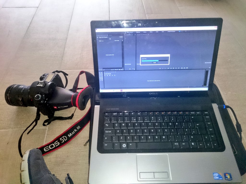 StrangeWorxFilm's tweet photo. A wee spot of on set #editing today in #Glasgow
#setlife #filmmaking #lifeofacameraman #adobe #5dmarkiii #LCDVF https://t.co/oH9wfzpobX