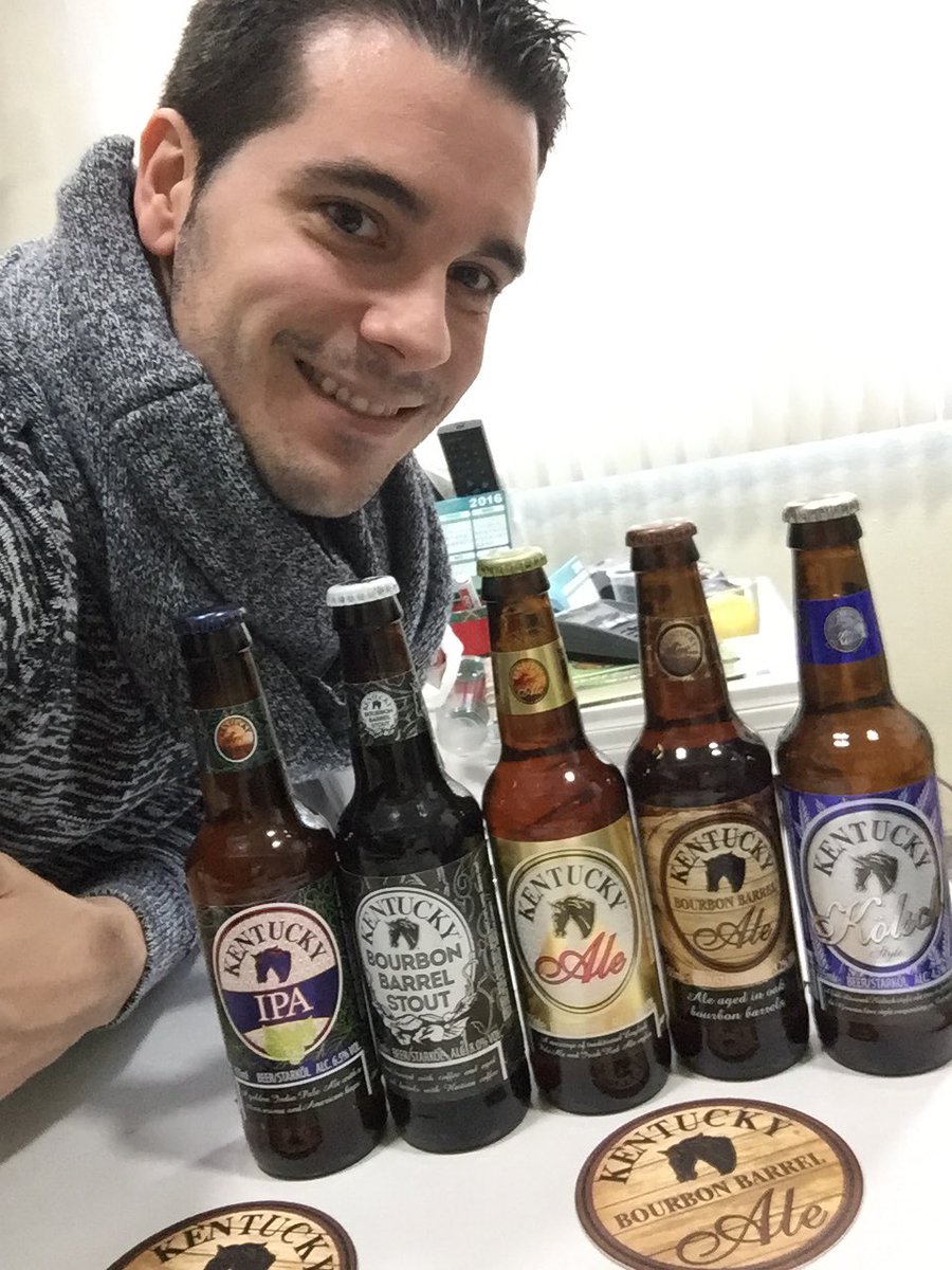 PepeAndEsc's tweet photo. Gracias de corazón a @fortyburguer y por supuesto a @BB_import por las @KentuckyAle #beer #cerveza https://t.co/JjyLhEiOT7