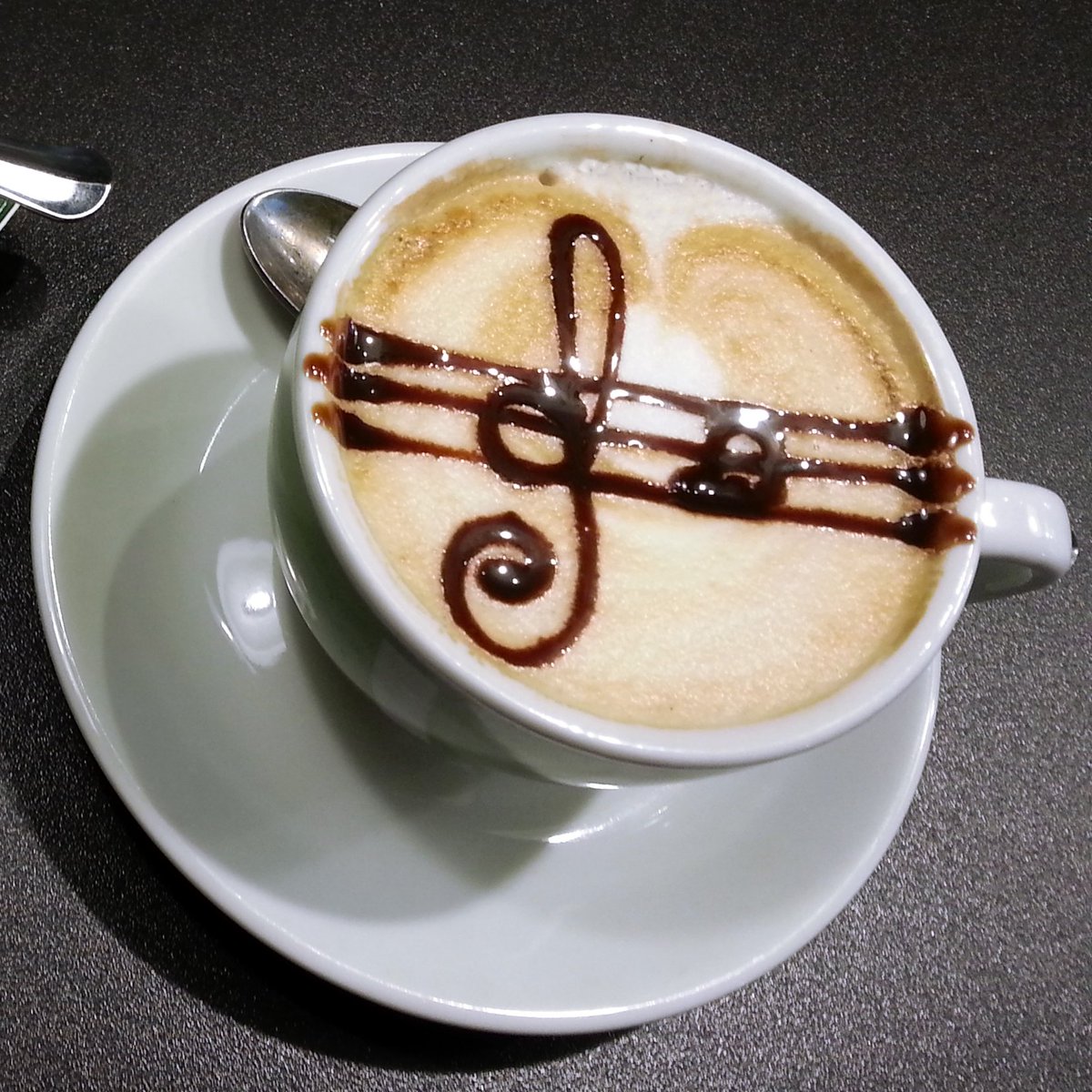 El #café y la #música: es lo que somos - gracias a nuestros proveedores <a href="/CafesNovell/">Cafes Novell</a> #Madrid