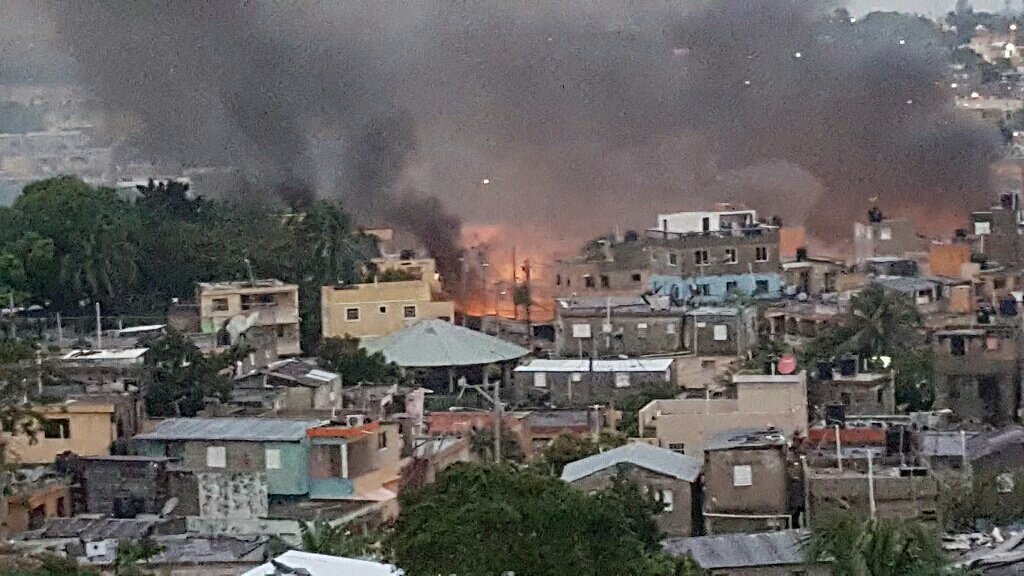 capiurtecho's tweet photo. Imágenes de la explosión envasadora. @matutino91 @JeanSuriel https://t.co/FKaUxFHJUG