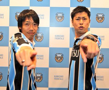 川崎フロンターレの開幕戦始球式はパンサー 尾形貴弘 中村憲剛 サンキュー Cycle やわらかスポーツ情報サイト