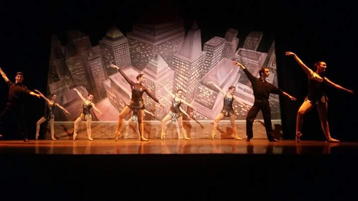 LauraMerelo's tweet photo. Ballet Joven R.L.L. <3 https://t.co/HMk6B6sqAH