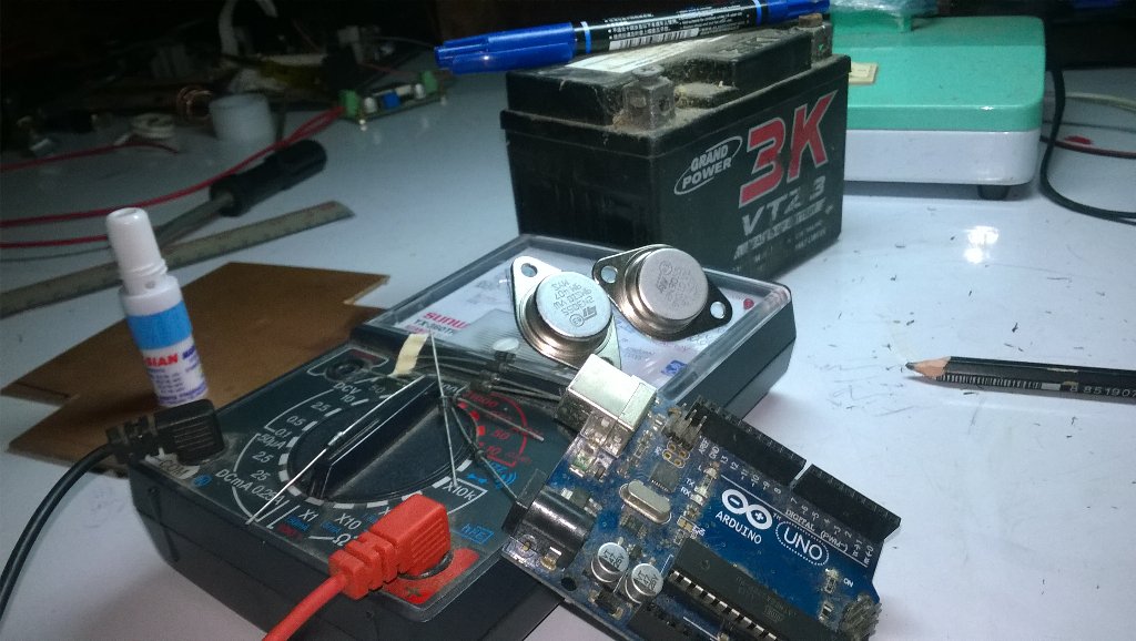 lamun_texnixian's tweet image. Power bank 😝😜 #Arduino 
#stmicroelectronic 😝