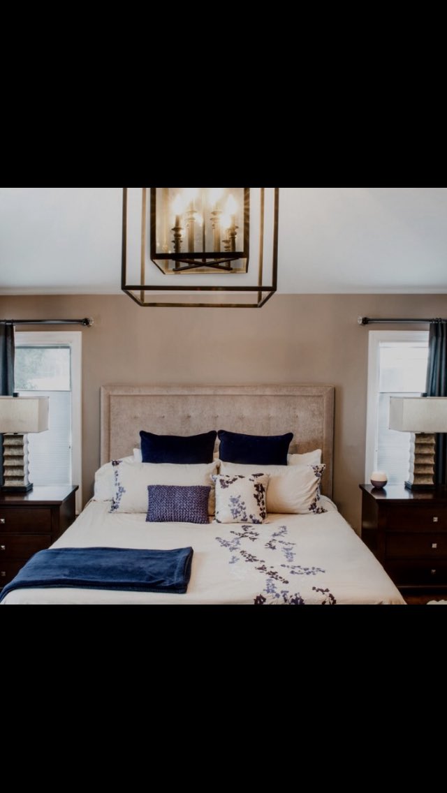 aahartinteriord's tweet photo. Symmetrical design &amp; How our brains love the unconscious balance #balance #designthinking #beds #design #interiorpro https://t.co/7bISyjQI0M