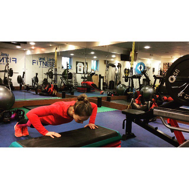 mahonymotion's tweet image. #Toneuptuesdays @wslondonfitness 👍Press up progression💪🏽💪🏽 #progression #alwaysprogress #exerciseoftheweek