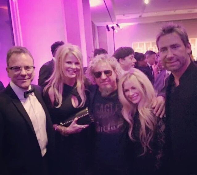 thekittyavril's tweet photo. {New pics} @AvrilLavigne posted these pictures from Pre-Grammy's Party in your instagram. ✨☺️ https://t.co/X8s8gevRnC