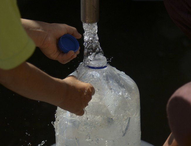 rcnradio's tweet photo. #RCNRadio En Antioquia, 18 municipios reportan desabastecimiento de agua potable https://t.co/ZSqiZU76zz https://t.co/sQaa8PR9GY