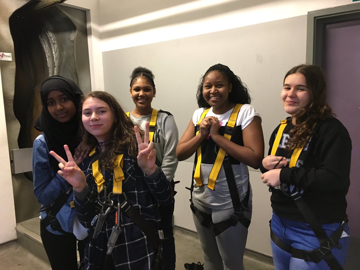 SpaceProjectUK's tweet image. Another amazing group of girls conquering the high-ropes today! #thisgirlcan #self-esteem