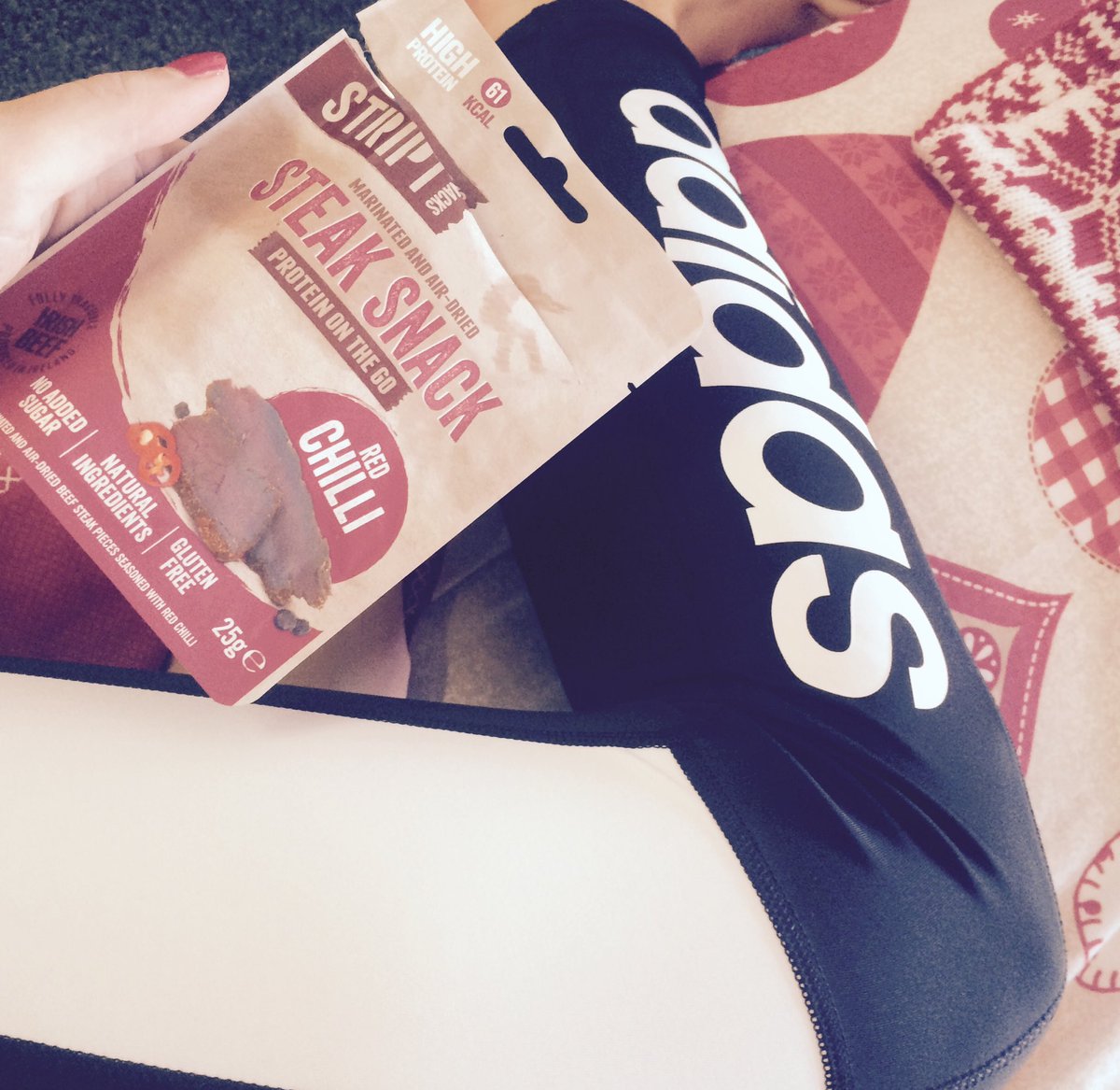 manonlloyd96's tweet image. Perfect post ride snack 👍🏻💪🏼 @StriptSnacks #proteinonthego