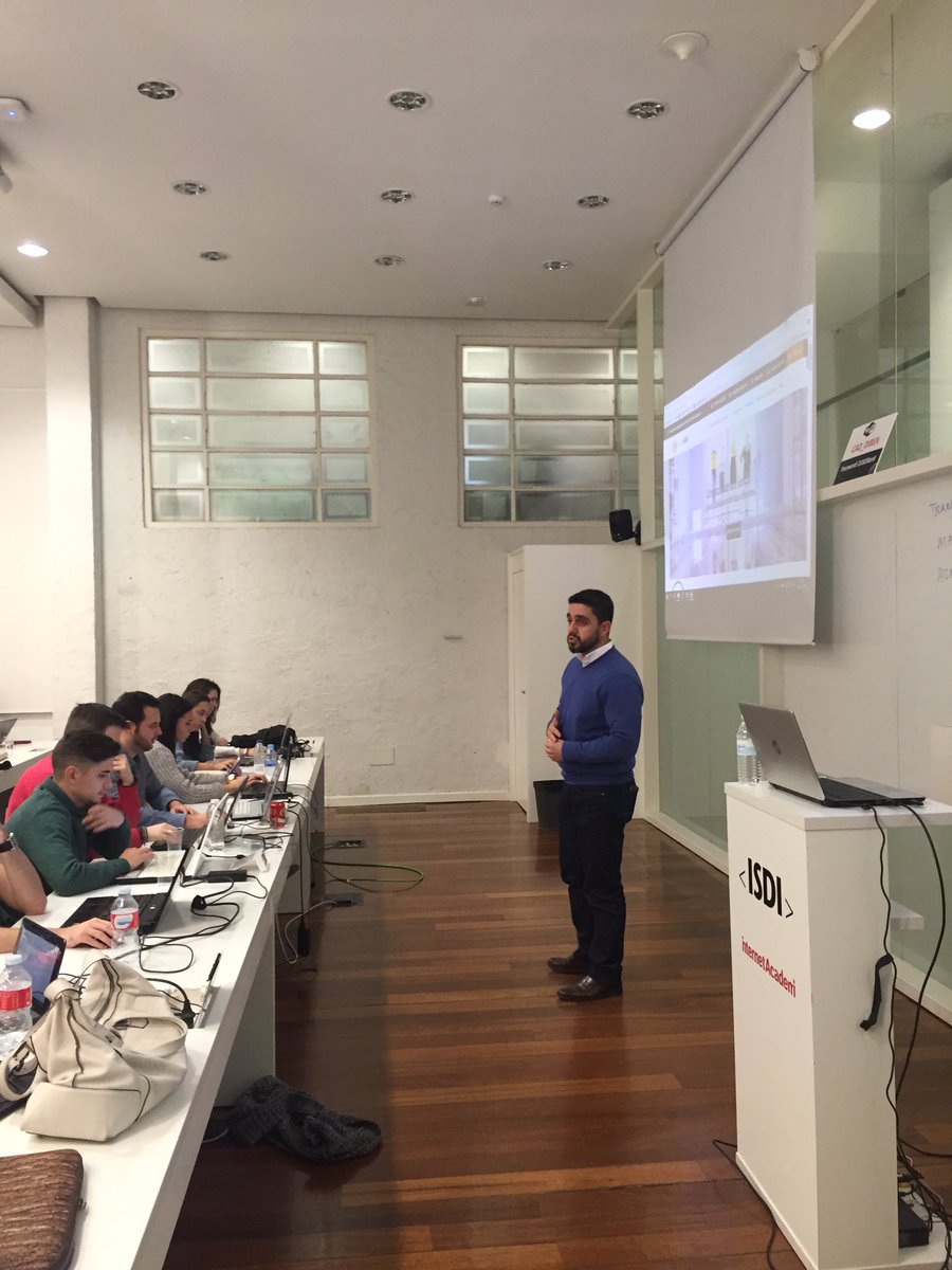 liderarmente's tweet photo. Tenemos al gran @FkieCarrero contando su experiencia con @brainsins_es en @spaingeneration @eoi https://t.co/9u9HqHaY6N