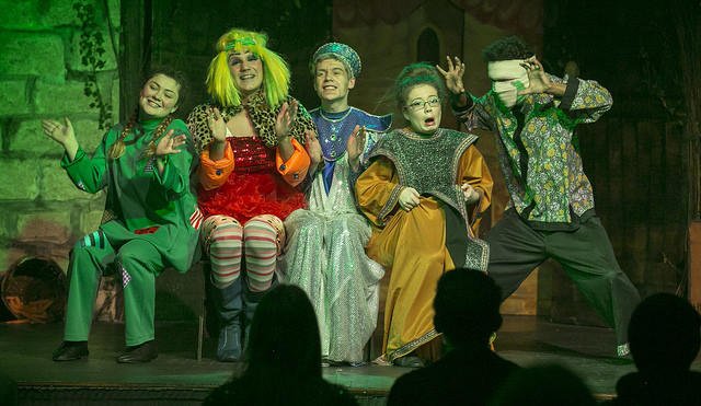 DaVinciCE's tweet photo. Dream of life on stage and screen? Apply for our acting programme: https://t.co/157AXquZAD https://t.co/YM7oa7zfJ5