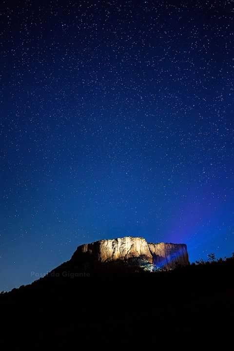 visitRE's tweet photo. La Pietra fotografata in nottura da @Passidagigante ๐ | #bismantova #appennino #visitre #reggioemilia #emilia #foto https://t.co/J5HGvfI1bg