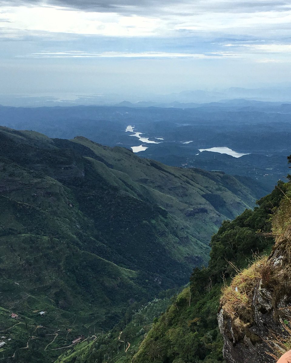 lromviel's tweet photo. Rondreis #SriLanka #HortonPlains #WorldsEnd #BakerFalls https://t.co/t0V6EcTOmp