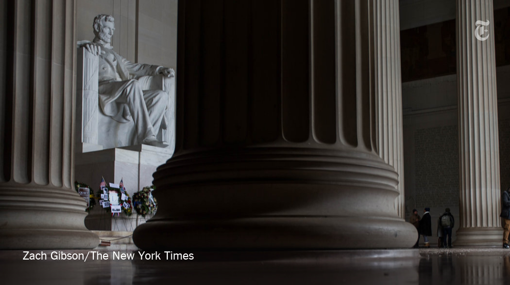 nytimes's tweet photo. The Lincoln Memorial's about to get a major renovation https://t.co/UDV1EEnHnb https://t.co/nR2C0M7Bcm